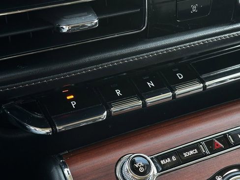 Used 2021 Lincoln Aviator Grand Touring w/ Elements Package Plus image 20