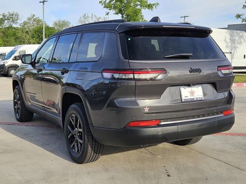New 2026 Jeep Grand Cherokee L 2WD image 3