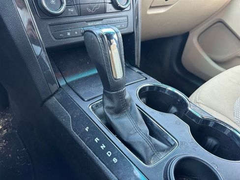 Used 2016 Ford Explorer XLT FWD image 13