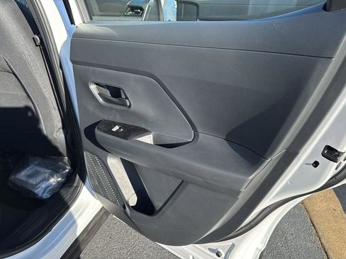 New 2026 Nissan Kicks S image 13