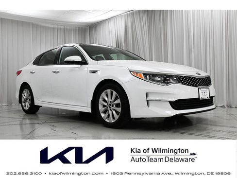 Used 2018 Kia Optima EX w/ Premium Package FWD image 1