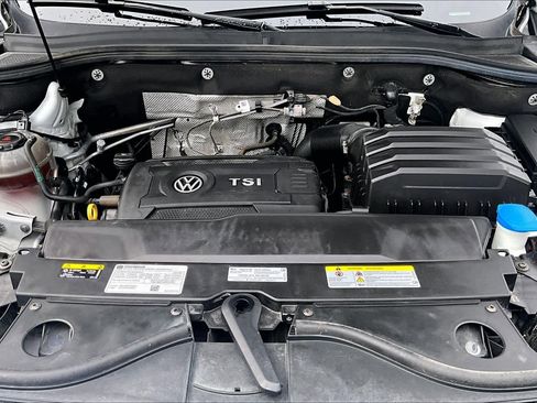 Used 2023 Volkswagen Atlas Cross Sport SEL AWD/4WD image 30