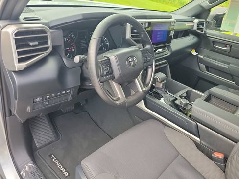 New 2026 Toyota Tundra SR5 w/ SR5 Convenience Package RWD image 7