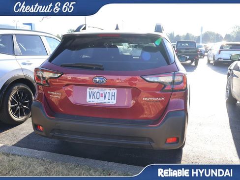 Used 2025 Subaru Outback Premium w/ Popular Package #1A AWD/4WD image 19