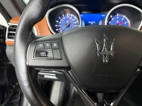 Used 2019 Maserati Ghibli S GranLusso RWD image 17
