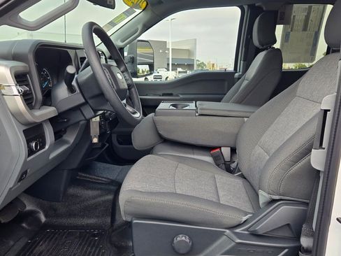New 2026 Ford F250 XL image 22