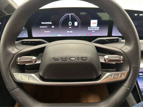 Used 2025 Lucid Air Touring AWD/4WD image 16
