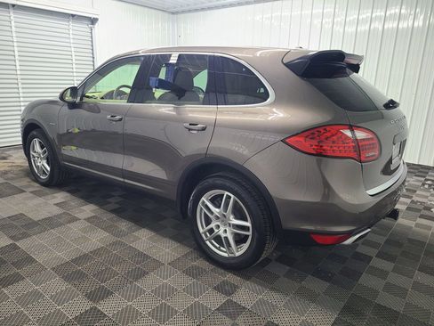 Used 2013 Porsche Cayenne Diesel AWD/4WD image 9