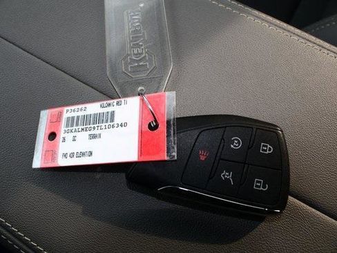 Used 2026 GMC Terrain Elevation w/ Elevation Premium Package image 20