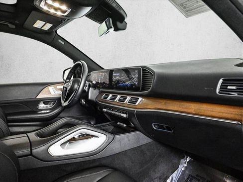 Certified 2025 Mercedes-Benz GLE 450e 4MATIC image 24