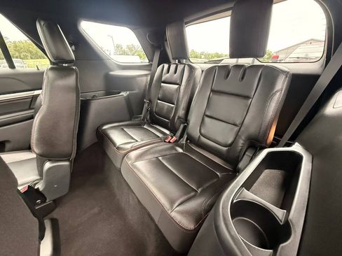 Used 2018 Ford Explorer Sport w/ Equipment Group 401A AWD/4WD image 21