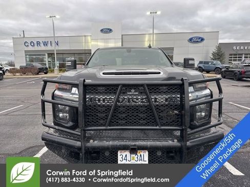 Used 2023 Chevrolet Silverado 2500 LT w/ Gooseneck/5TH Wheel Package image 2