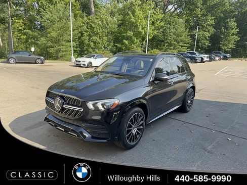 Used 2021 Mercedes-Benz GLE 450 4MATIC image 1