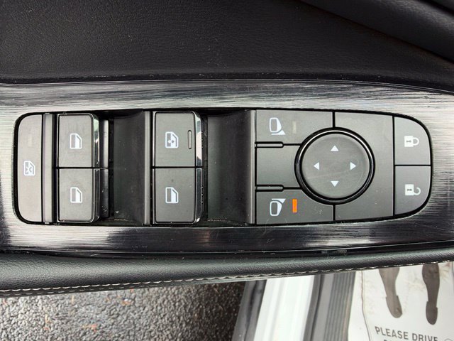 Used 2024 Nissan Rogue SV AWD/4WD image 19