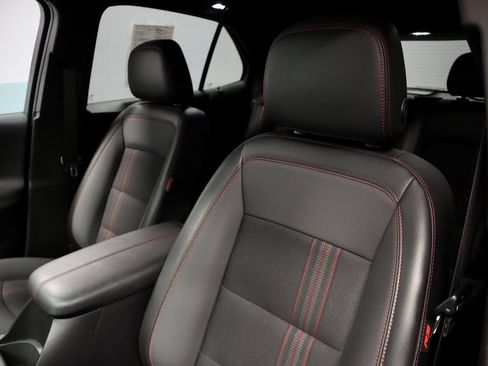 Used 2022 Chevrolet Equinox RS w/ Infotainment Package image 26