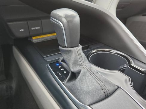 Used 2020 Toyota Camry SE w/ Audio Package FWD image 24