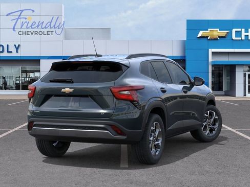 New 2026 Chevrolet Trax LT w/ LT Convenience Package FWD image 4