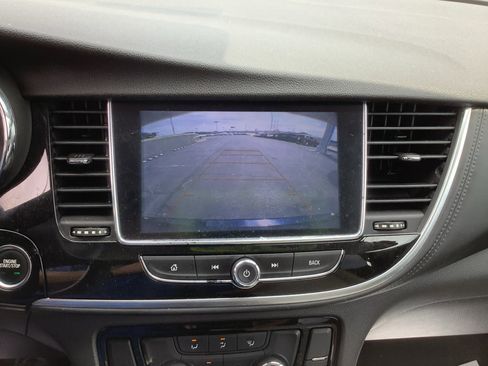 Used 2021 Buick Encore Preferred image 16