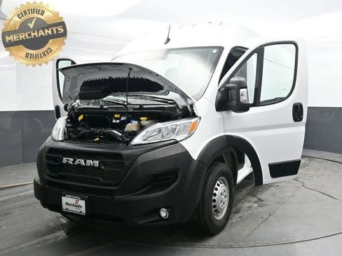 Used 2025 RAM ProMaster 2500 w/ Convenience Group FWD image 40