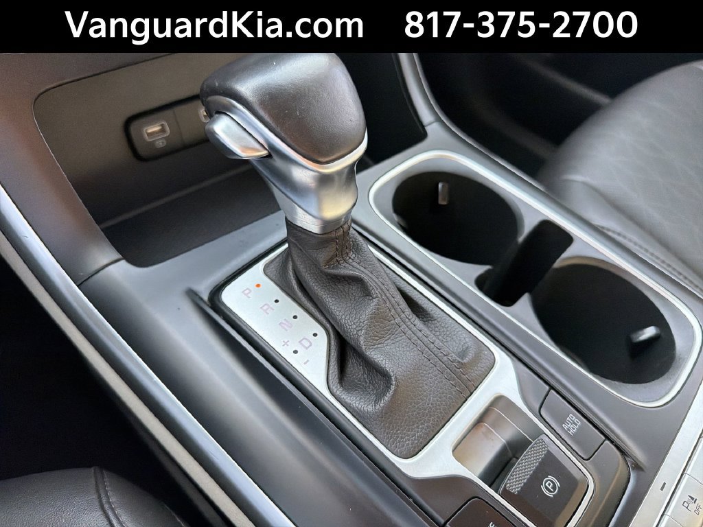 Certified 2023 Kia Carnival LX FWD image 23