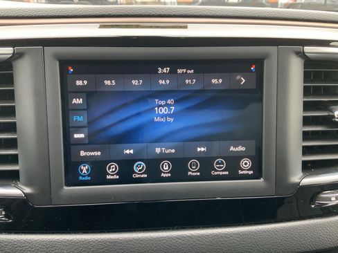 Used 2020 Chrysler Voyager Lxi image 33