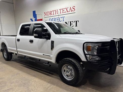 Used 2022 Ford F250 XL w/ Power Equipment Group image 3