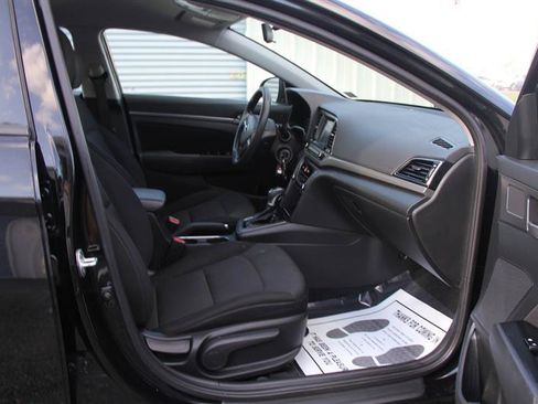 Used 2018 Hyundai Elantra SEL FWD image 18