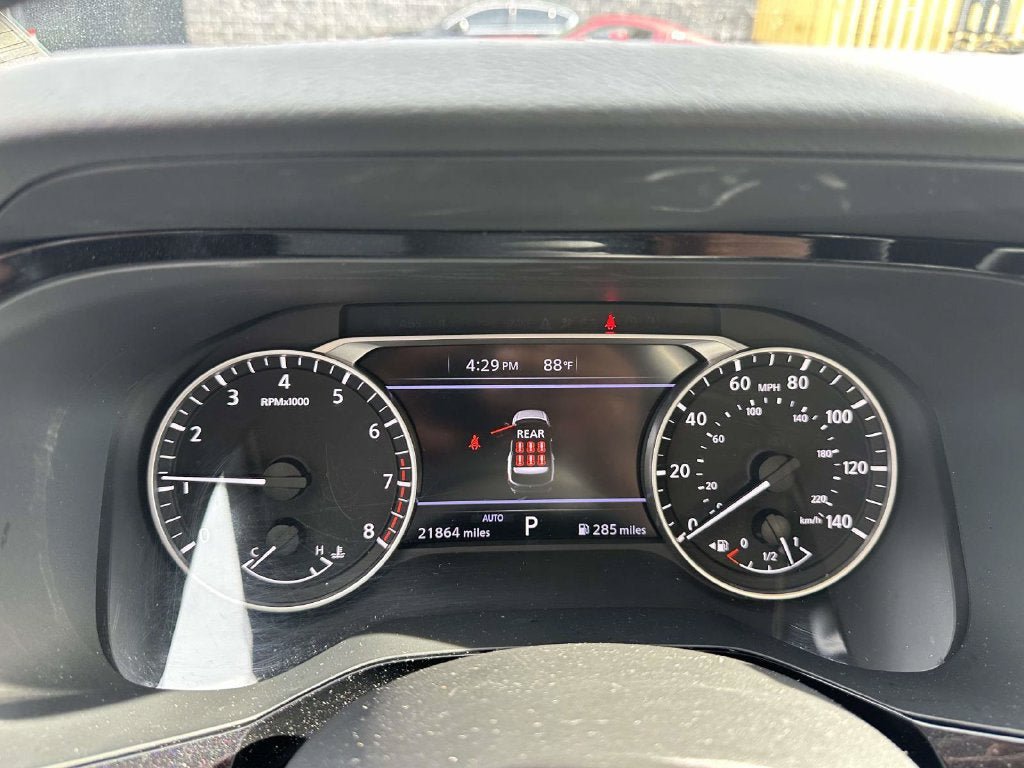 Certified 2025 Nissan Pathfinder SV AWD/4WD image 28