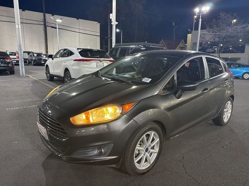 Used 2019 Ford Fiesta SE w/ Equipment Group 201A image 3