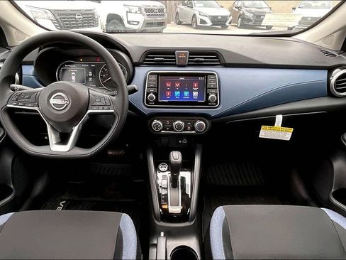 Used 2025 Nissan Versa SV w/ Trunk Package FWD image 20