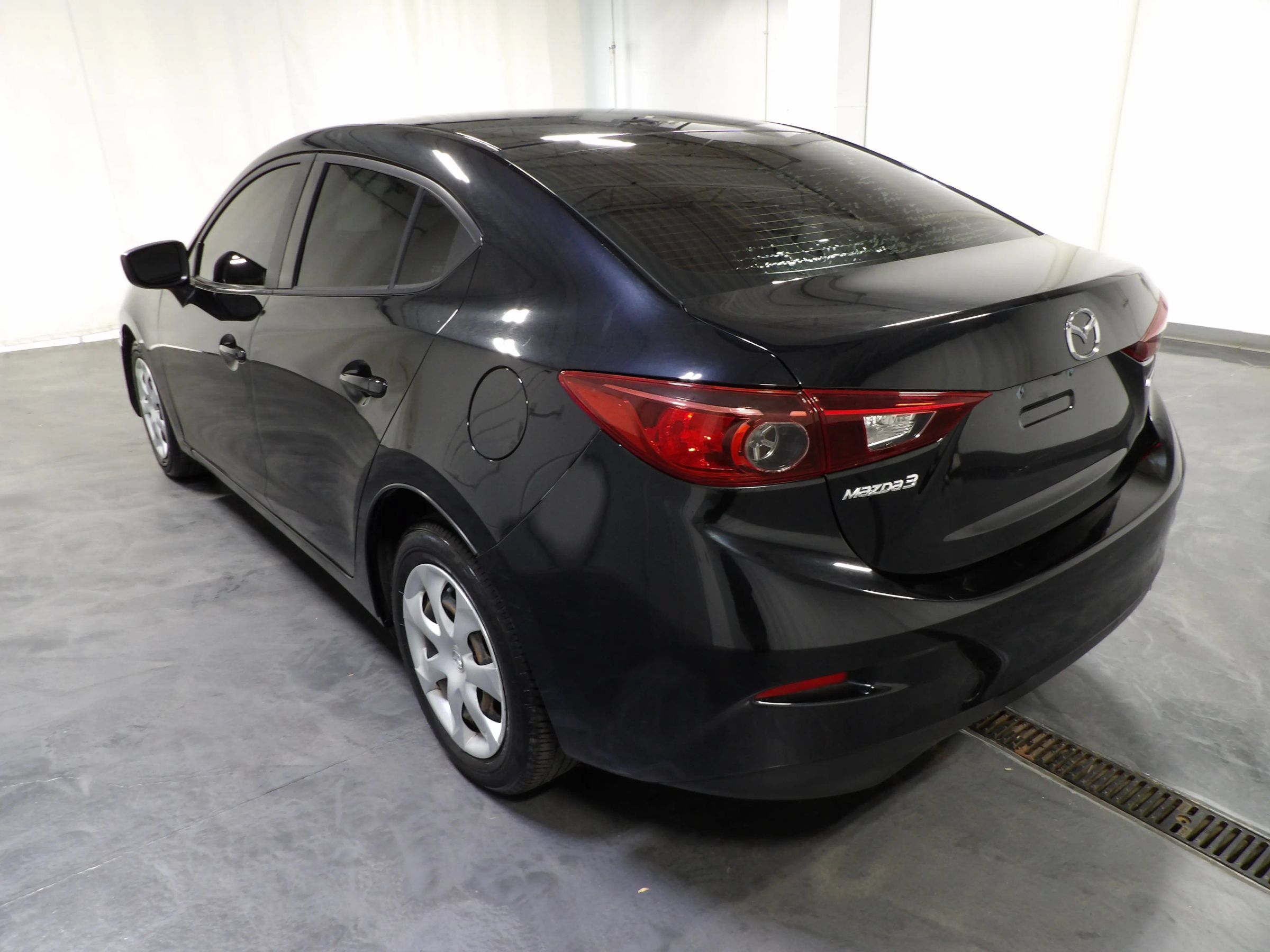 Used 2018 MAZDA MAZDA3 Sport FWD image 7