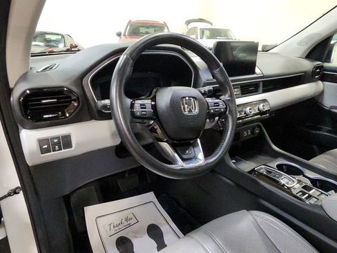 Certified 2023 Honda Pilot Elite image 12