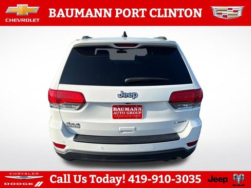 Used 2018 Jeep Grand Cherokee Laredo AWD/4WD image 5