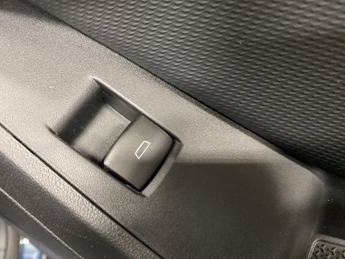 New 2026 Chevrolet Equinox LT w/ Convenience Package II image 25