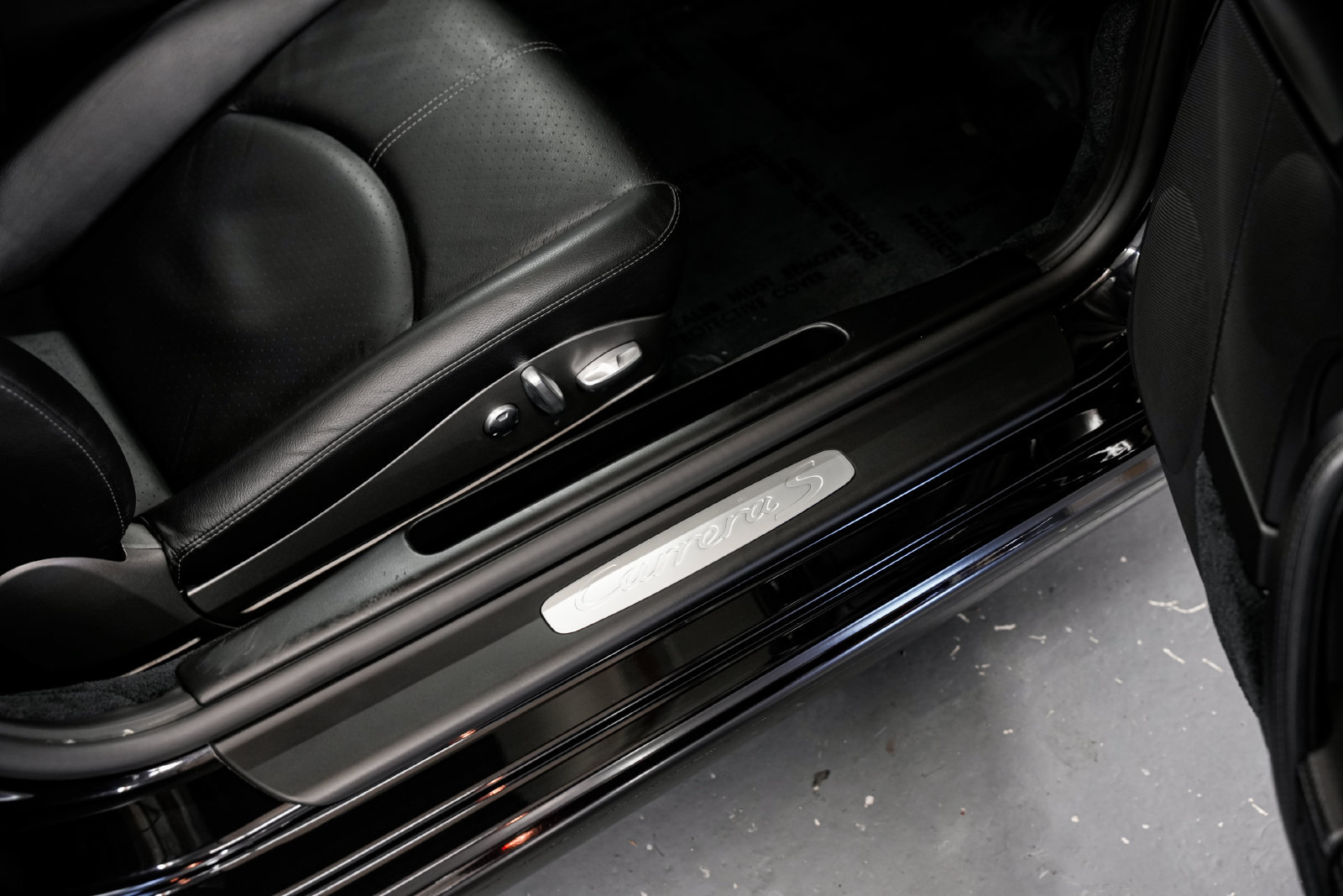 Used 2011 Porsche 911 Carrera S RWD image 27