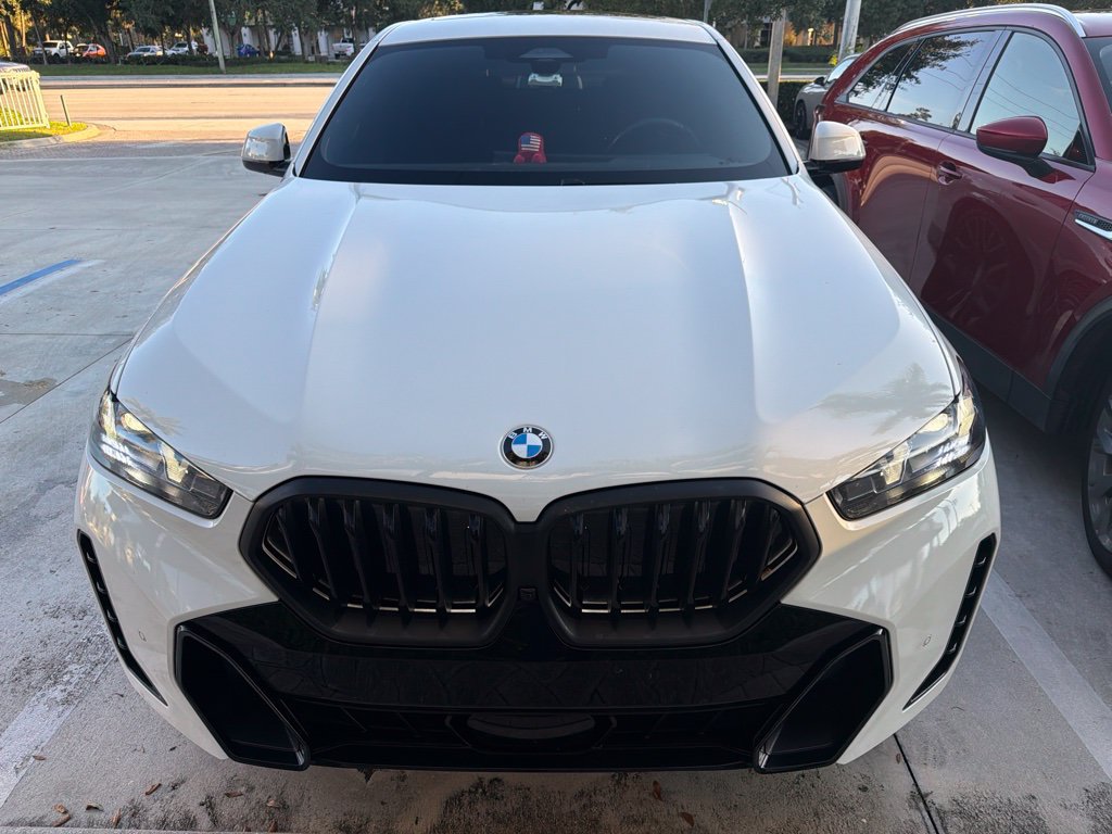 Used 2024 BMW X6 xDrive40i w/ M Sport Professional Package AWD/4WD image 2