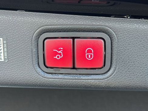 Used 2021 Mercedes-Benz E 350 4MATIC Sedan w/ Premium Package image 25