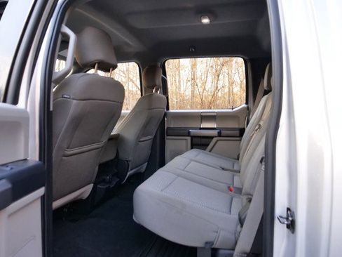 Used 2019 Ford F350 XLT w/ XLT Premium Package image 27