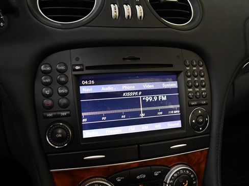 Used 2009 Mercedes-Benz SL 550 image 17