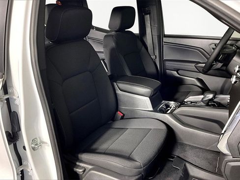 New 2025 GMC Canyon Elevation w/ Convenience Package image 11