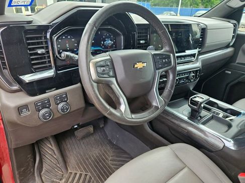 Used 2023 Chevrolet Silverado 1500 LTZ AWD/4WD image 10