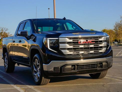 New 2026 GMC Sierra 1500 SLE w/ Preferred Package image 5