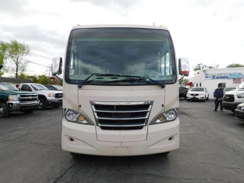 Used 2017 Ford E-450 and Econoline 450 Super Duty w/ A/C Prep Package RWD image 3