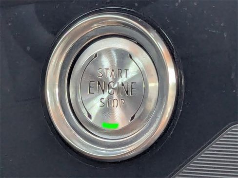 Used 2020 Chevrolet Corvette Stingray Premium Cpe w/ 3LT Preferred Equipment Group image 33