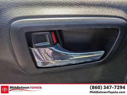 Used 2021 Toyota Tacoma TRD Sport w/ Technology Package AWD/4WD image 11
