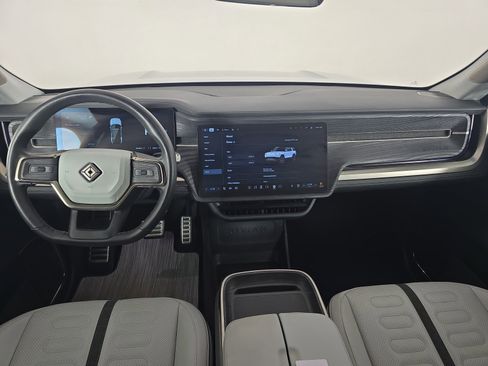 Used 2024 Rivian R1S Adventure AWD/4WD image 27