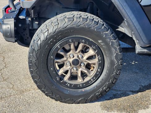 Used 2020 Jeep Wrangler Unlimited Rubicon w/ Quick Order Package 28Y Recon AWD/4WD image 10