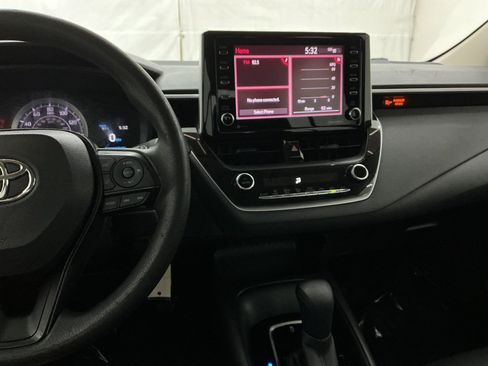 Used 2021 Toyota Corolla LE FWD image 33
