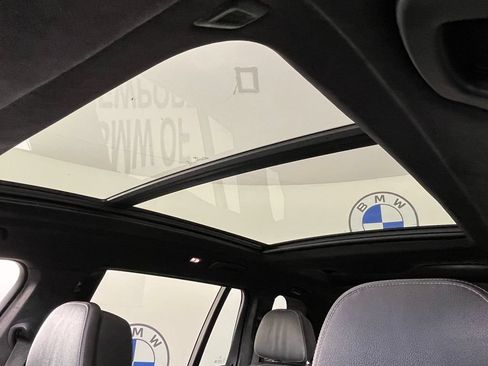 Used 2021 BMW X7 xDrive40i w/ M Sport Package AWD/4WD image 30