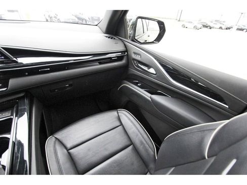 Used 2023 Cadillac Escalade Sport image 10